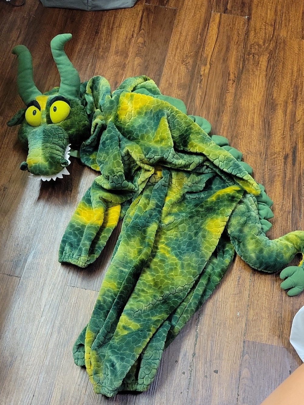 Green Dragon Kids Costume Plush Hooded Onesie Size 7-8 Kids